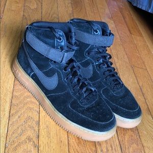 Velvet Black Airforce 1’s